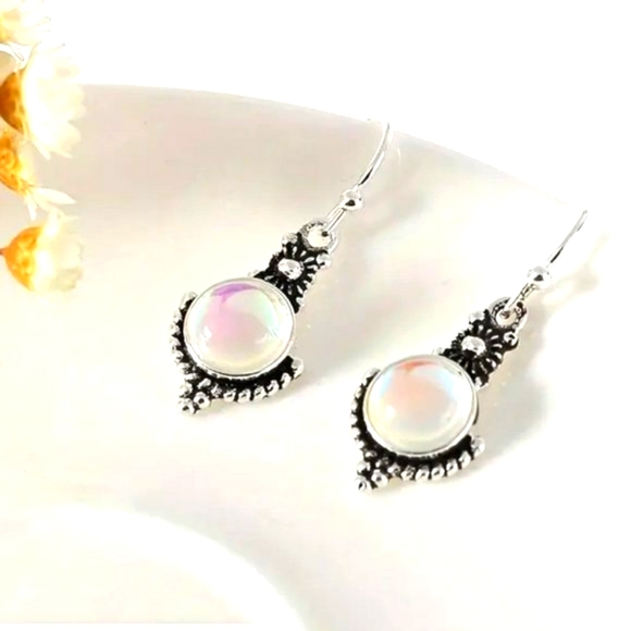 Elevated Bohemian Chic Bohemian Retro Moonstone Dangle Earrings NWOT - Picture 2 of 4